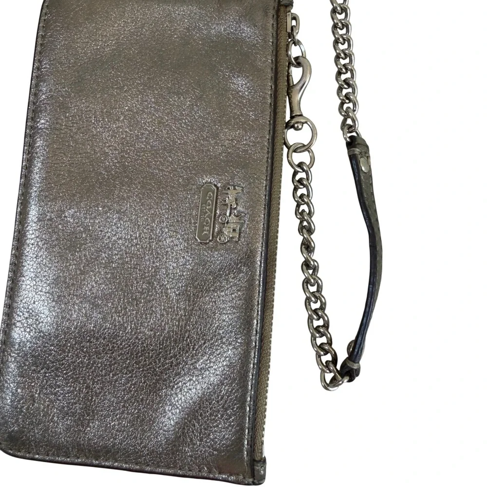 Vintage Coach Metallic Pewter Leather‎ Chain Wristlet Pouch Silver Logo